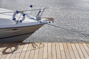 Read more about the article Your Guide To Docking A Boat Like A Pro