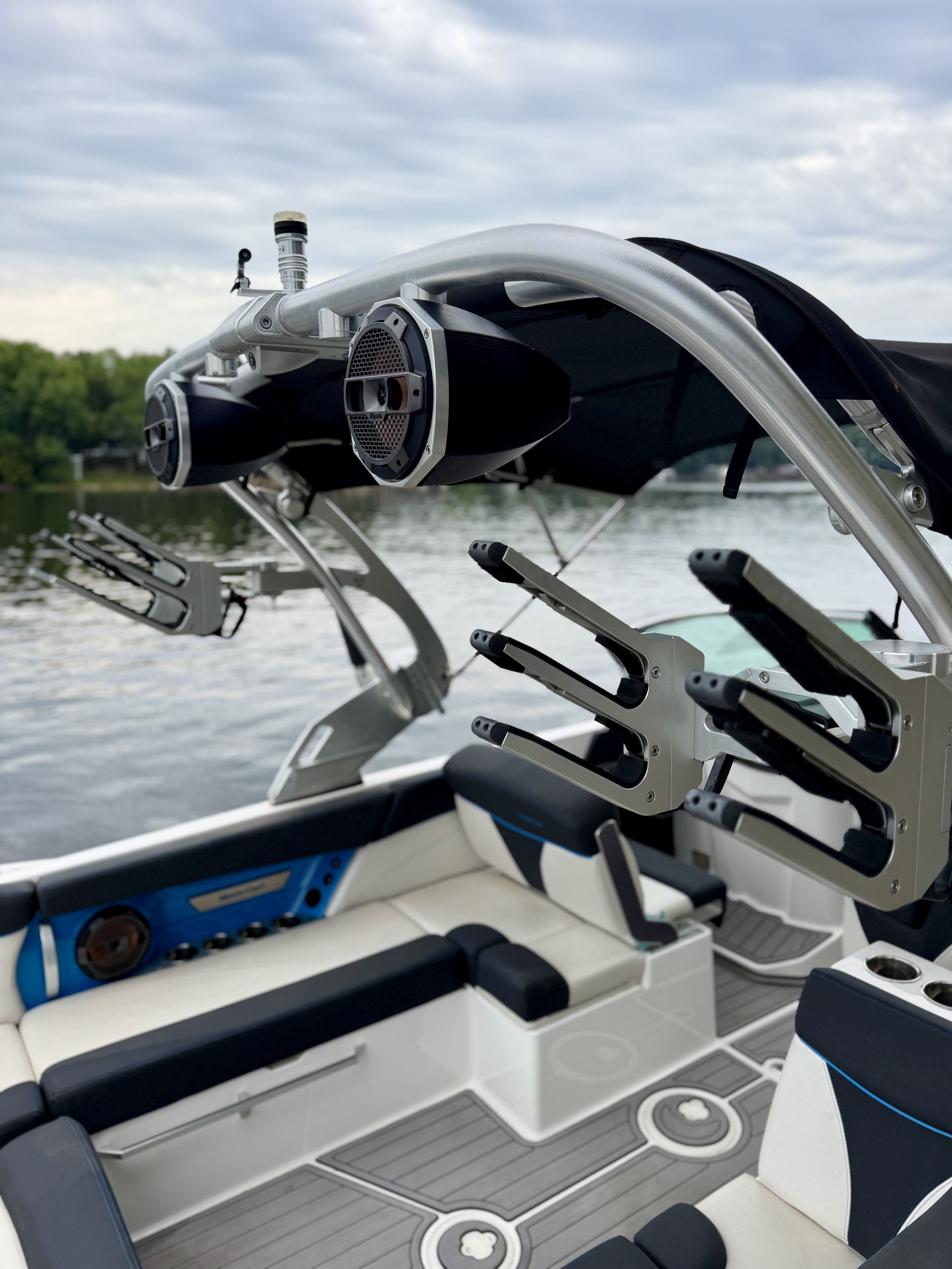 2018 MasterCraft X26 Sport Boat