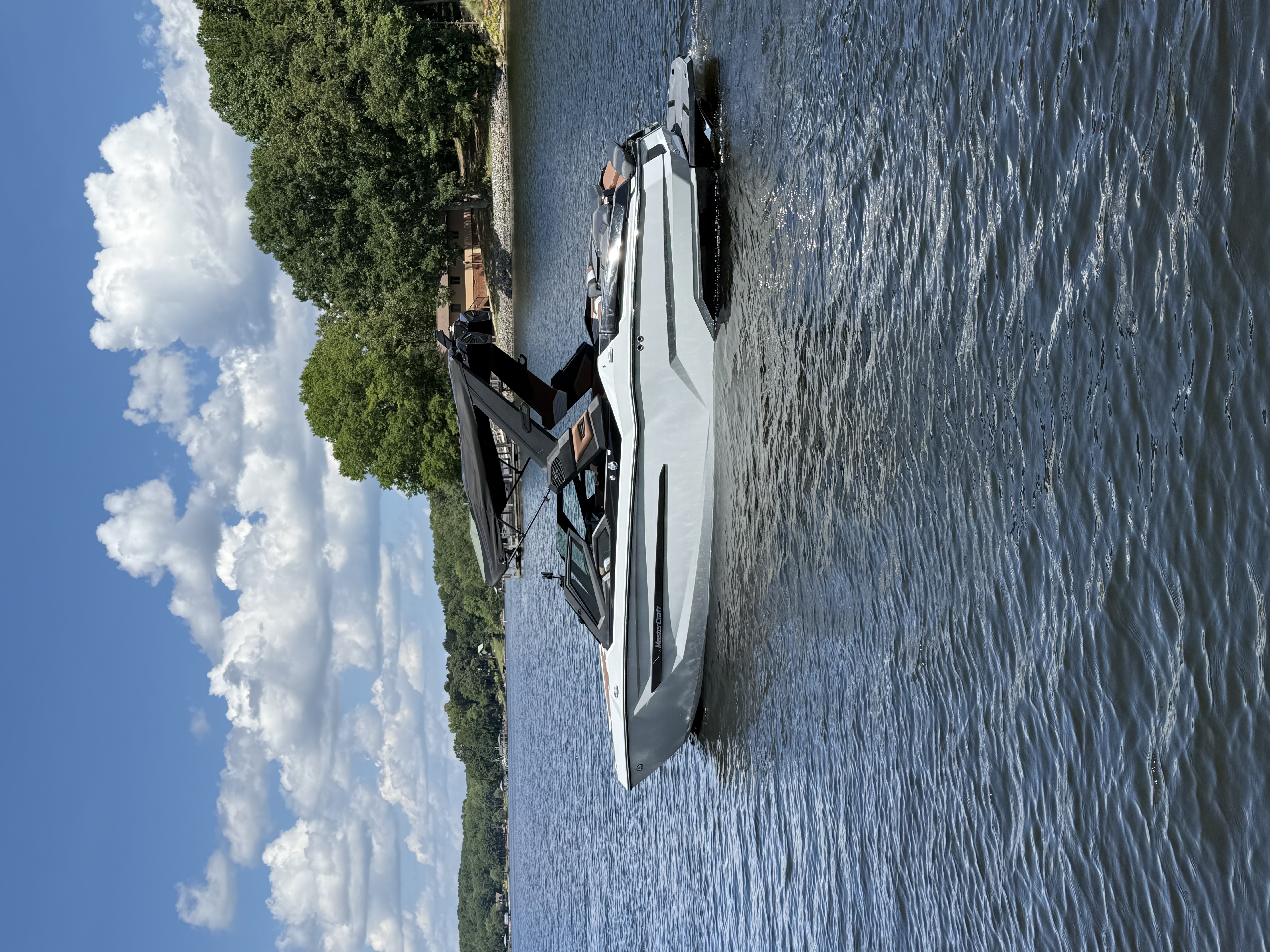 2026 MasterCraft X22 Sport Boat