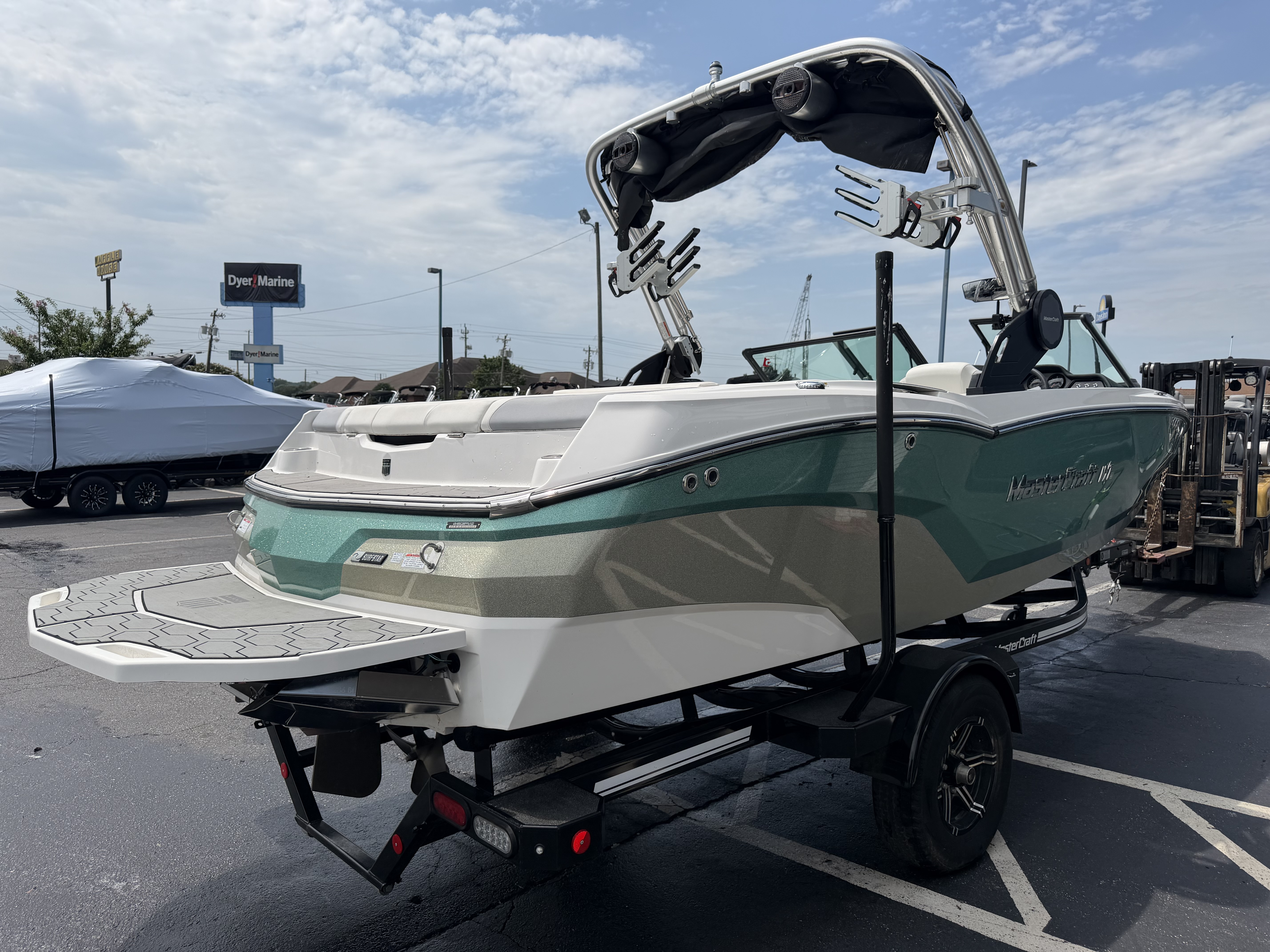 2022 MasterCraft NXT20 Sport Boat