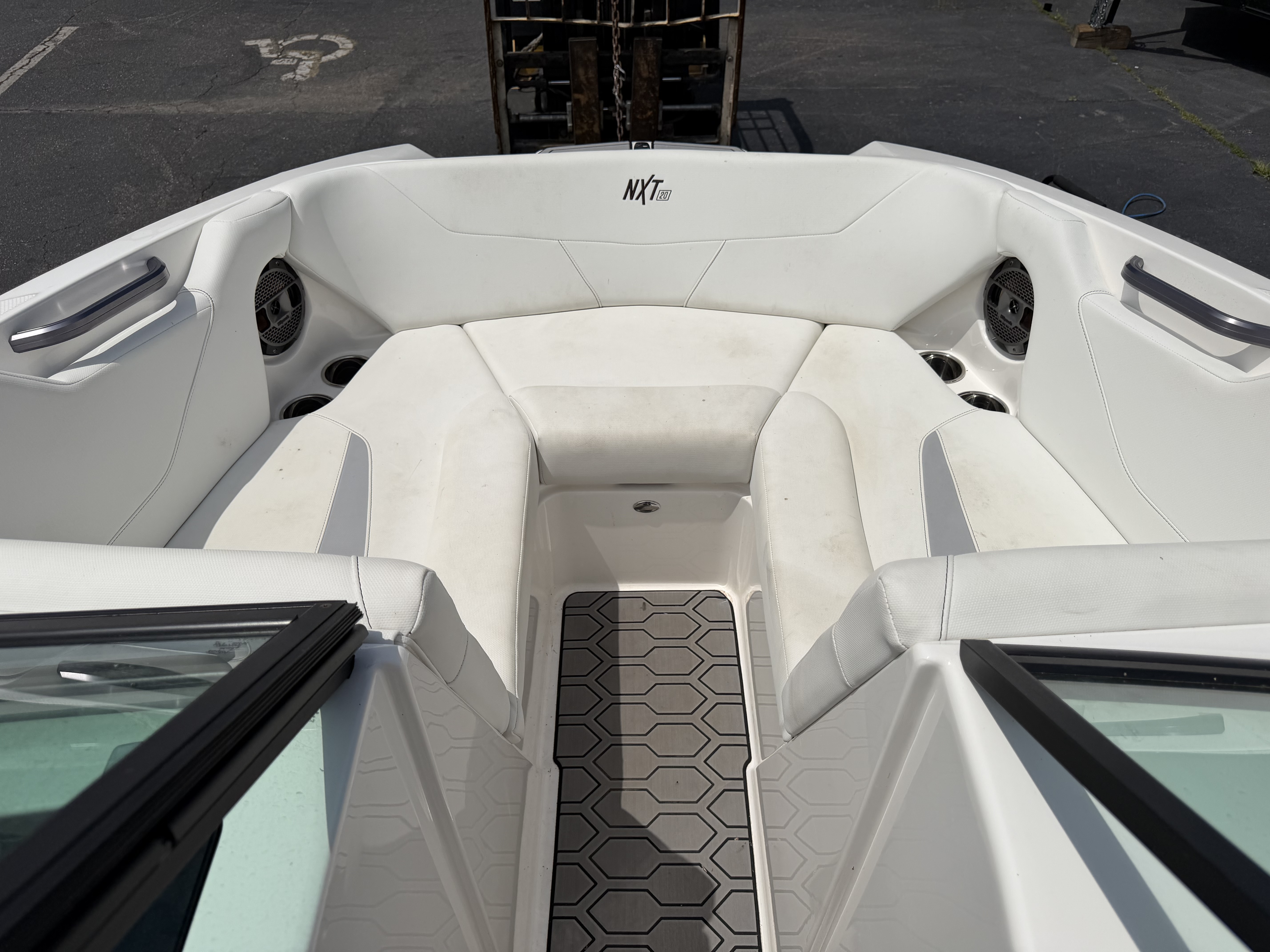 2022 MasterCraft NXT20 Sport Boat