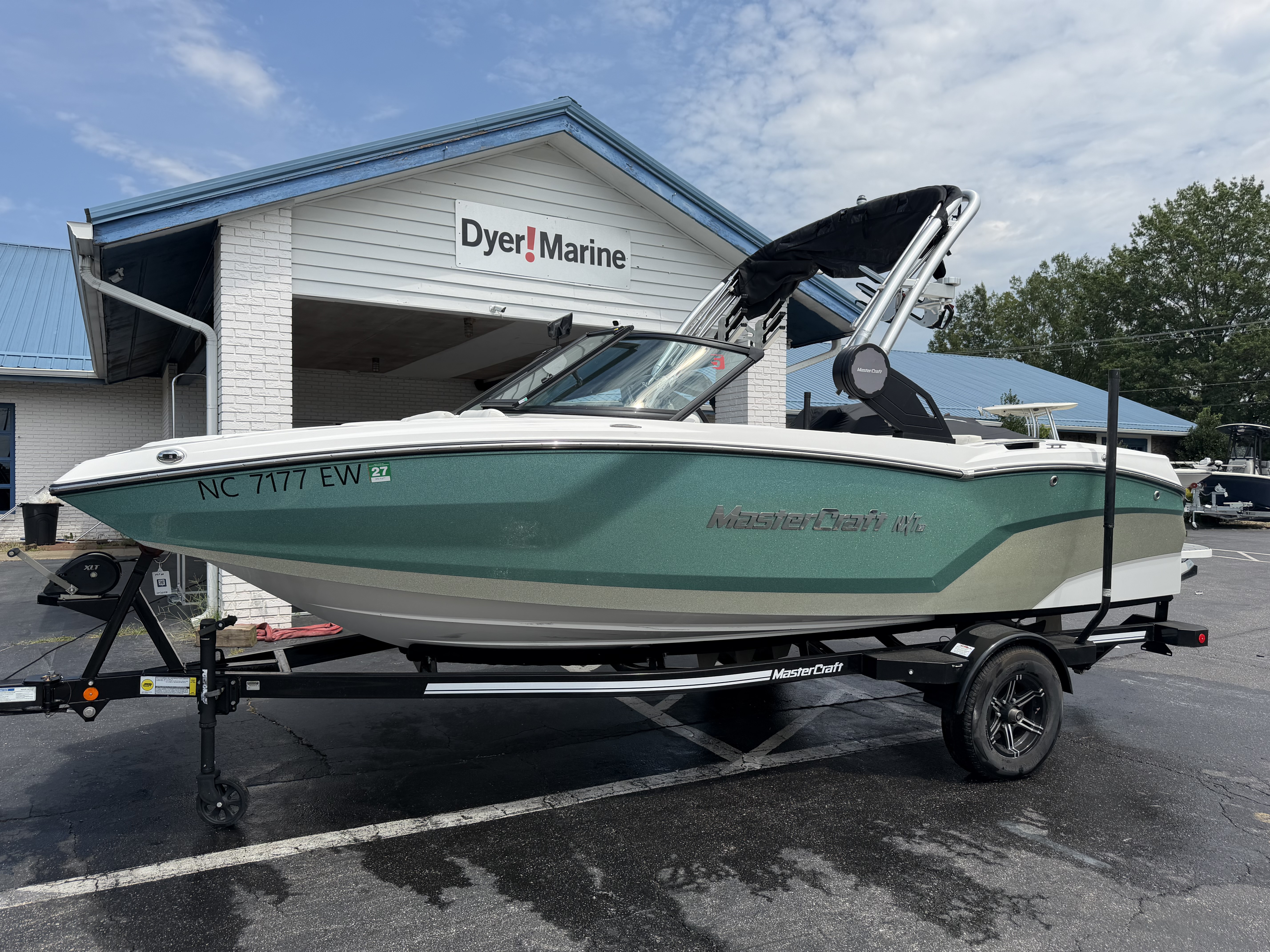 2022 MasterCraft NXT20 Sport Boat