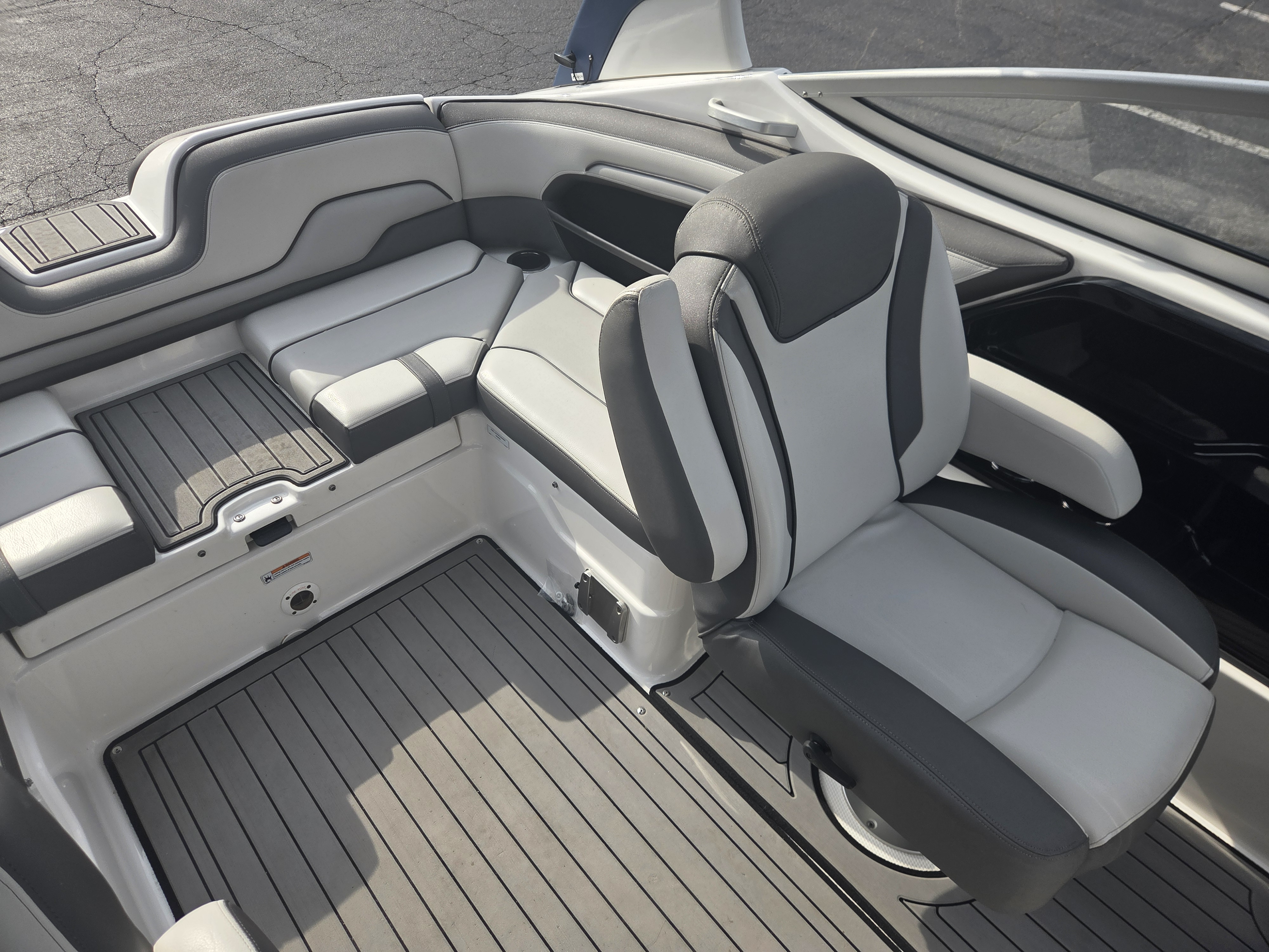 2018 Yamaha 212 Limited S Sport Boat