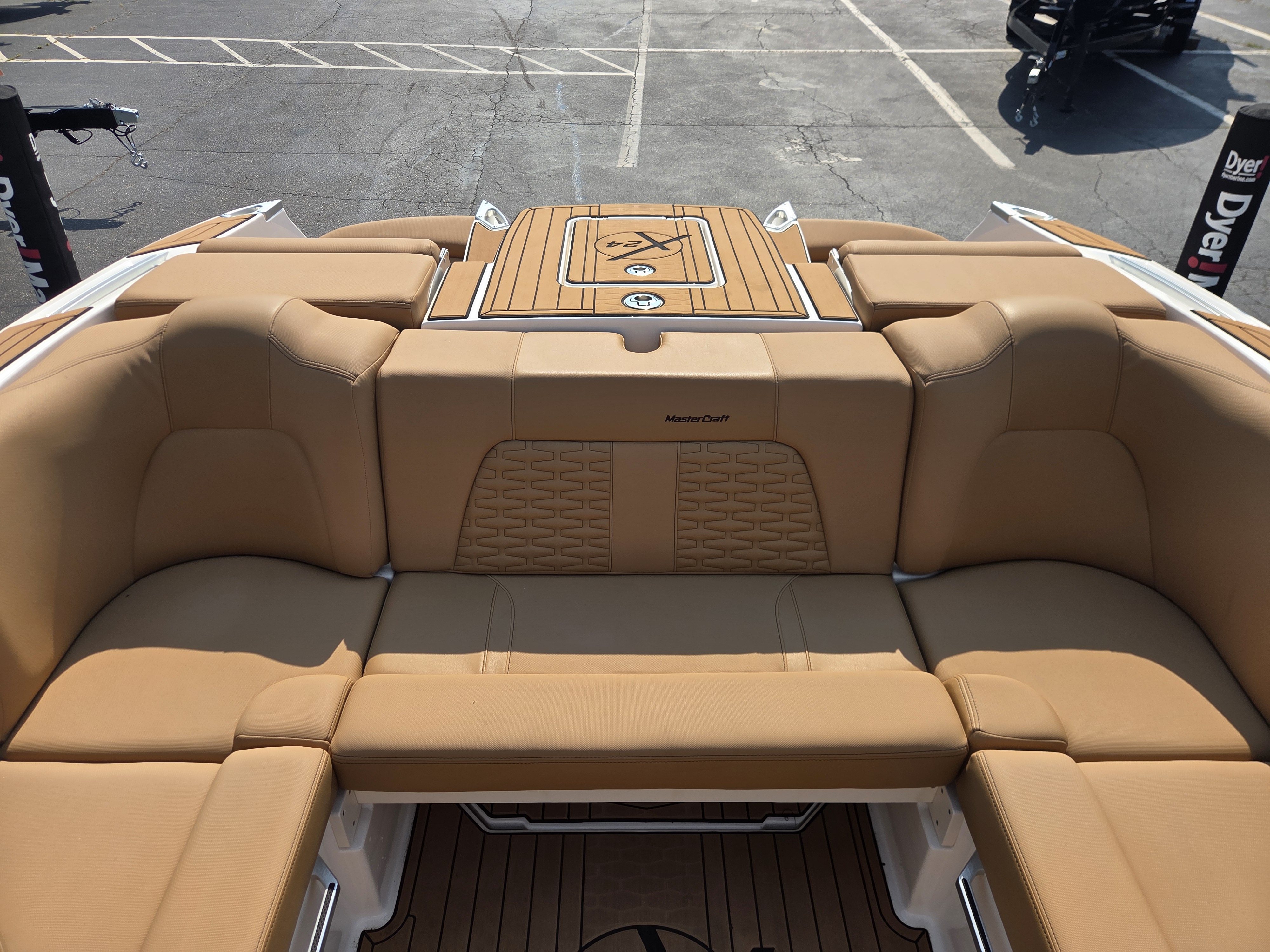 2021 MasterCraft X24 Sport Boat