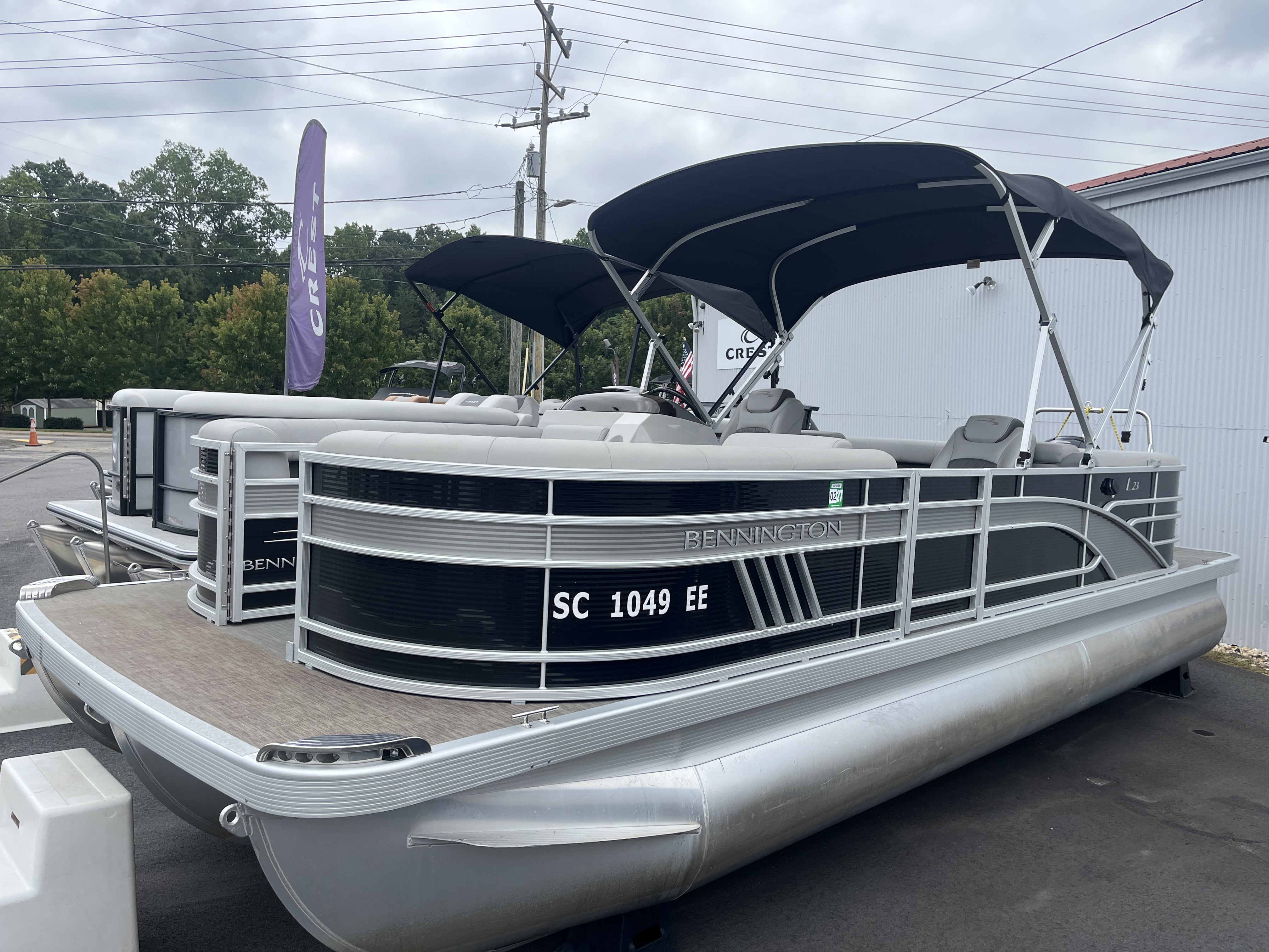 2022 Bennington 23 lsr Pontoon