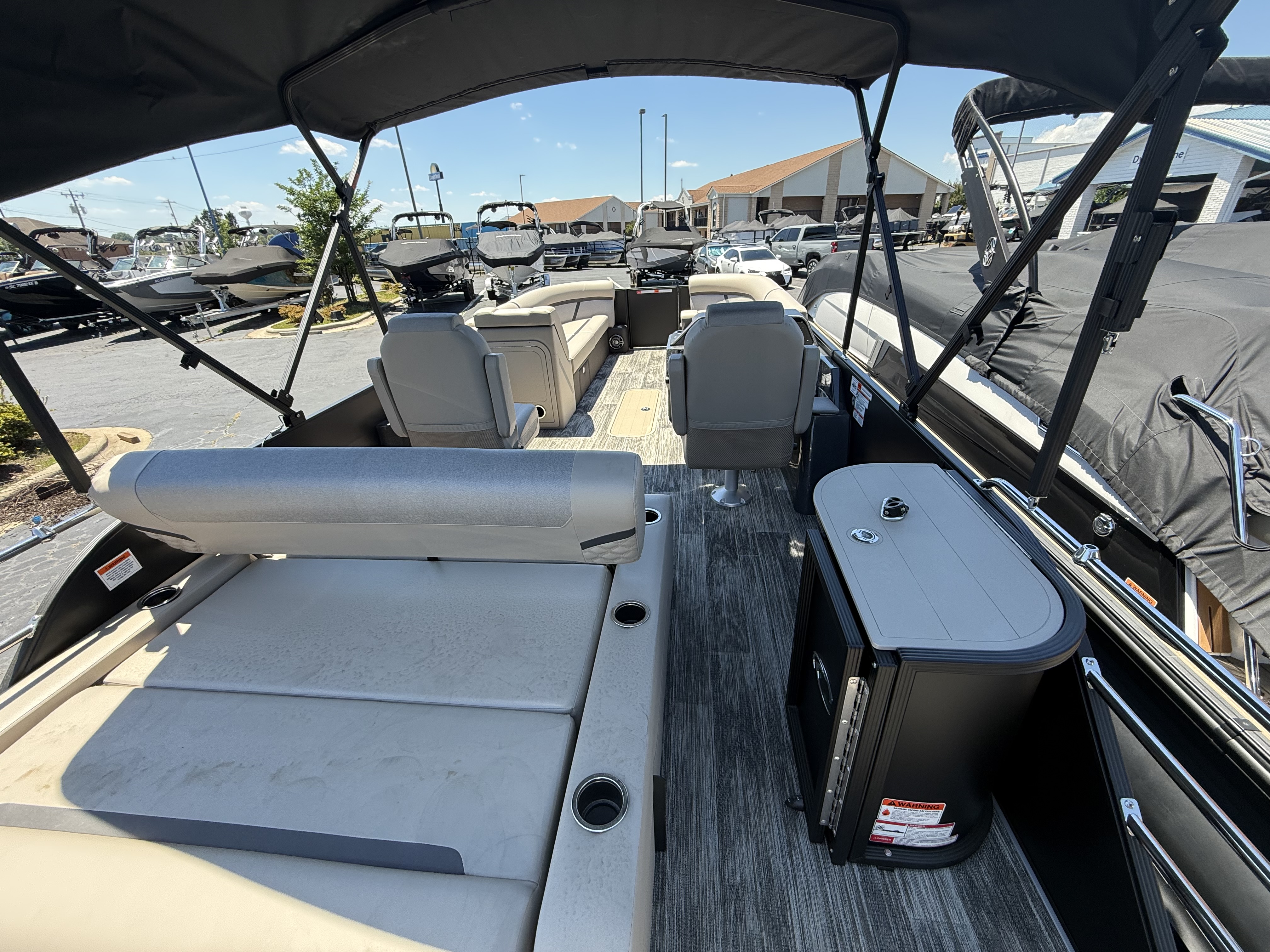 2026 Crest CONQUEST 235SLSC Pontoon