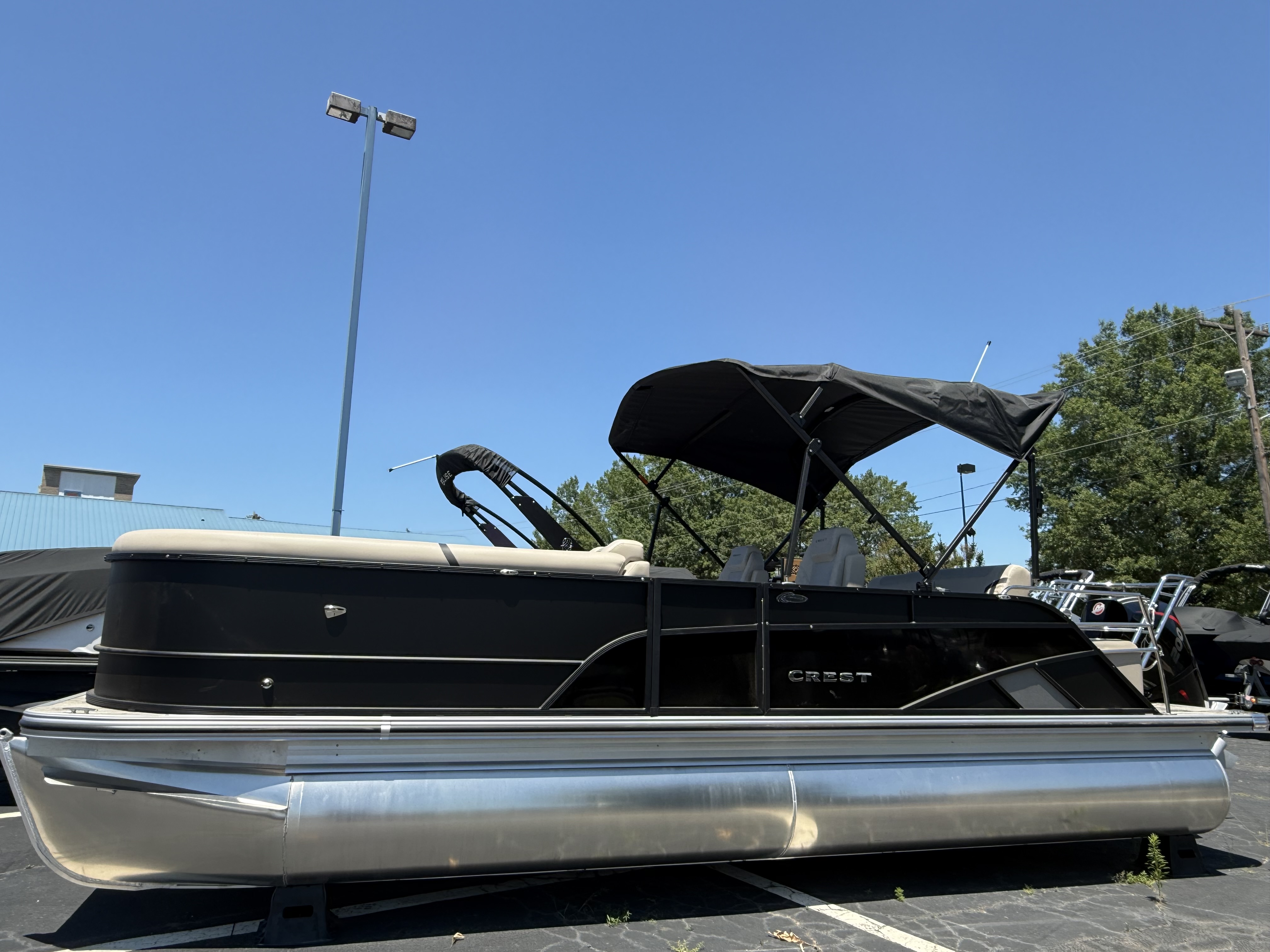 2026 Crest CONQUEST 235SLSC Pontoon