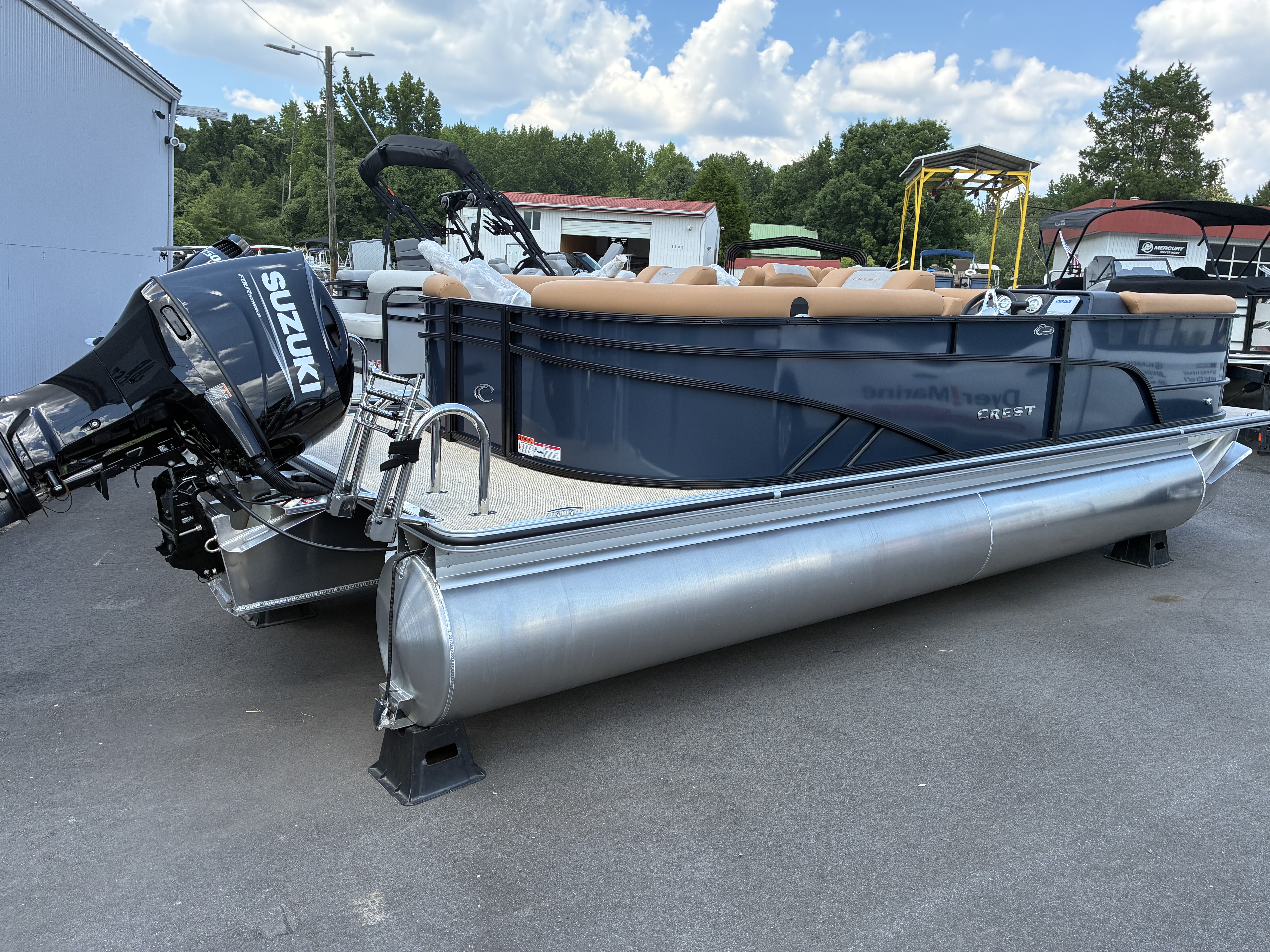 2027 Crest CONQUEST SE 220 SLC Pontoon