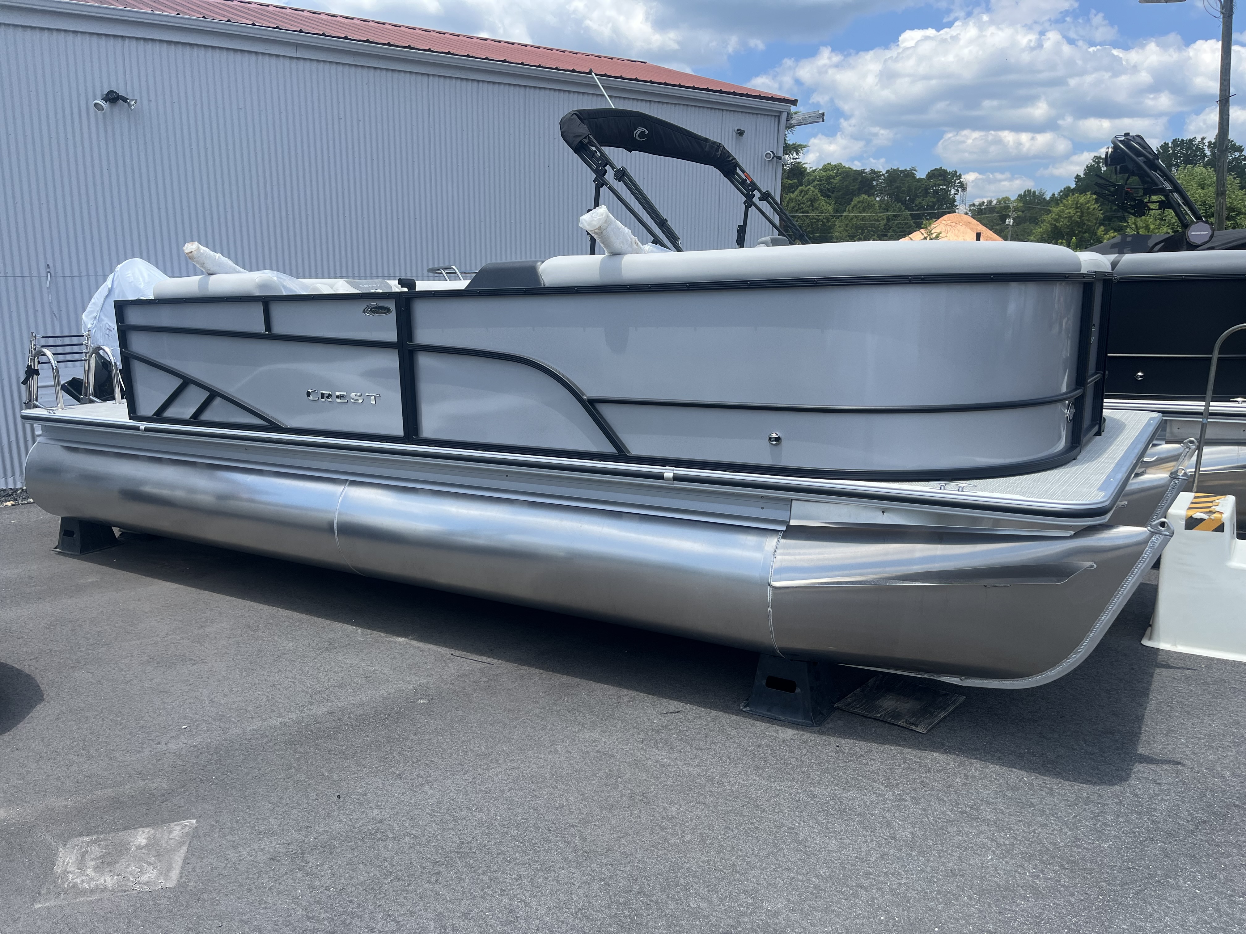 2027 Crest CONQUEST SE 220 CRUISE Pontoon
