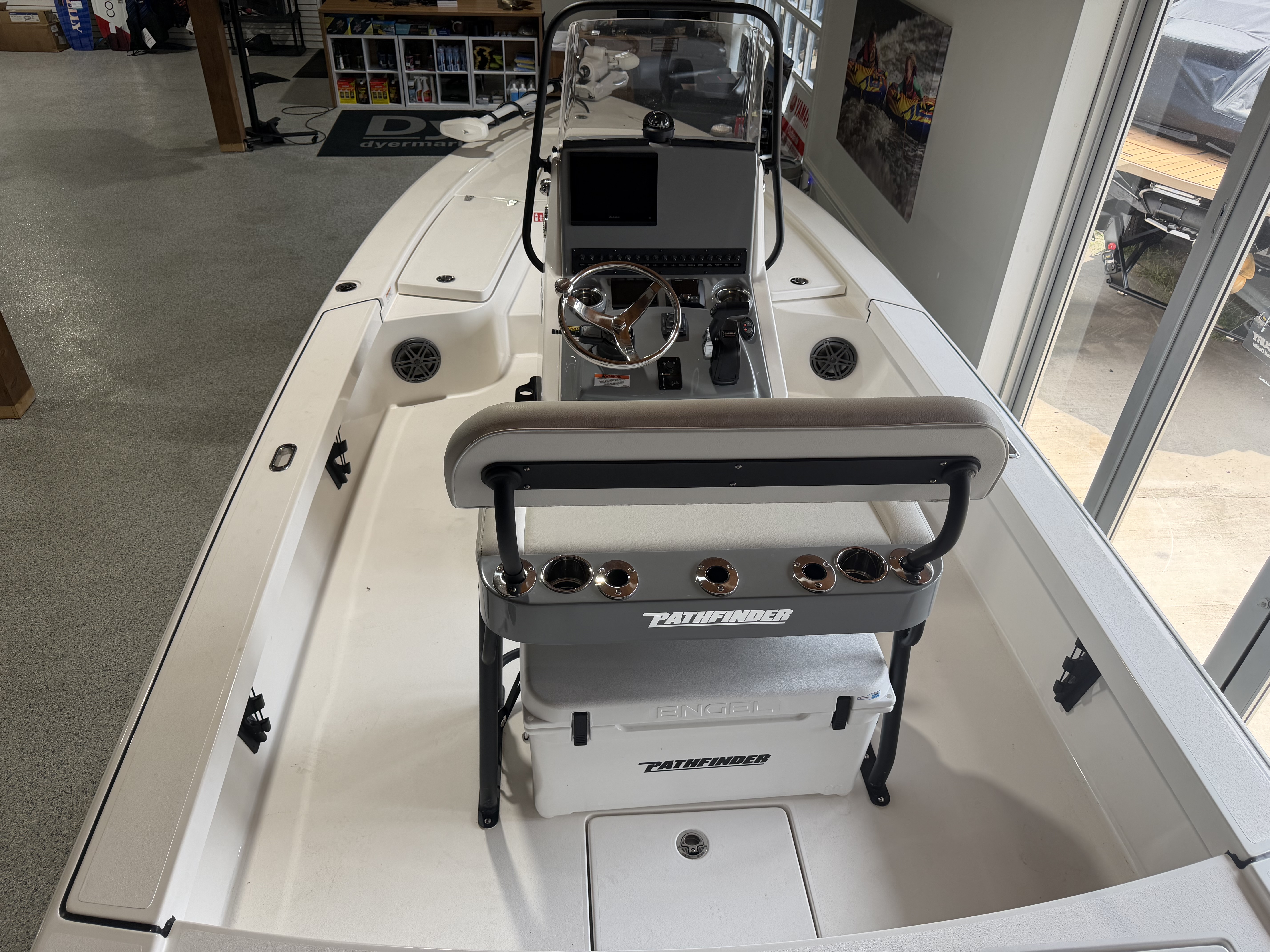 2027 Pathfinder 2300 Tournament Fishing Boat
