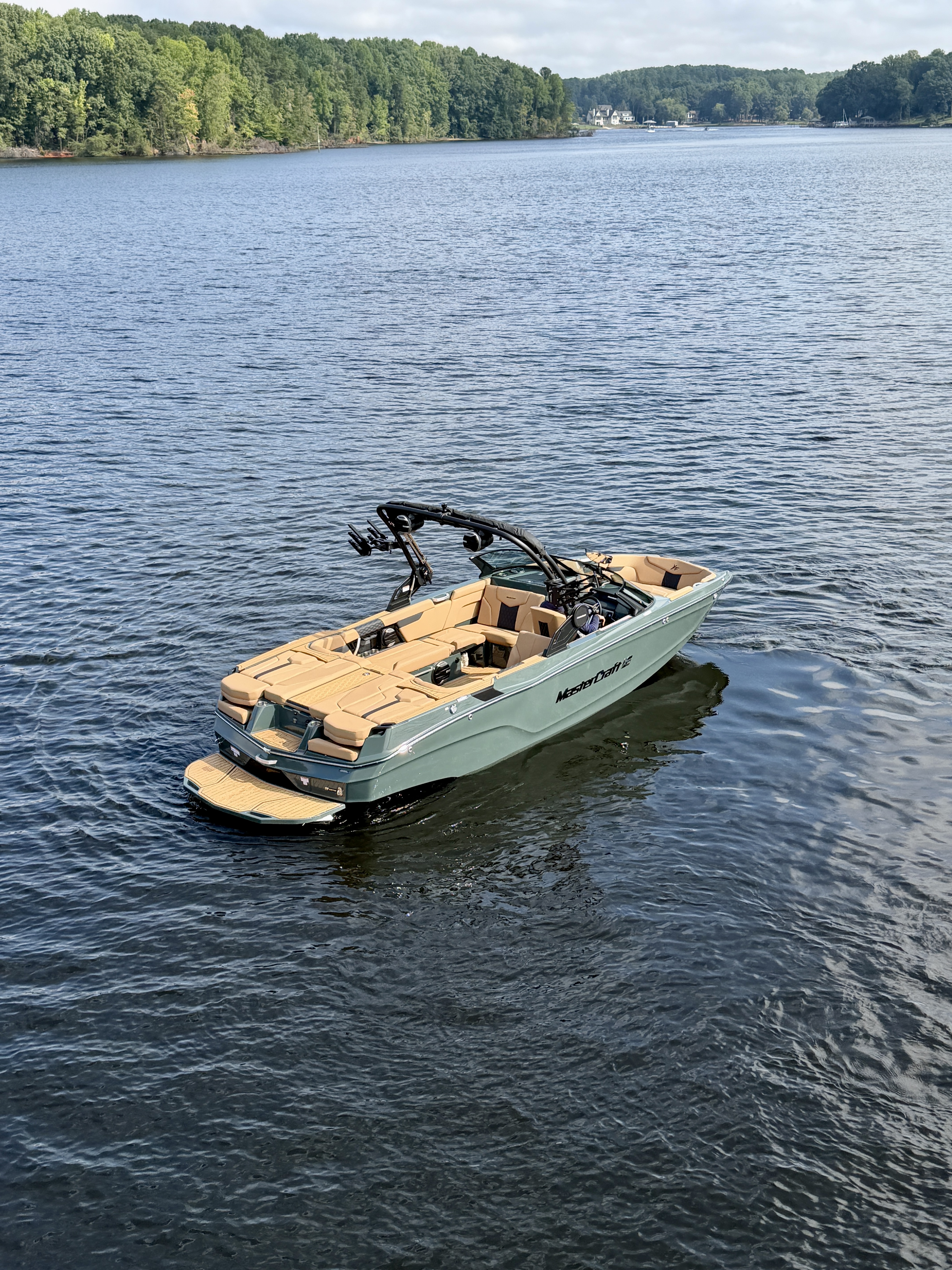 2027 MasterCraft XT24 Sport Boat