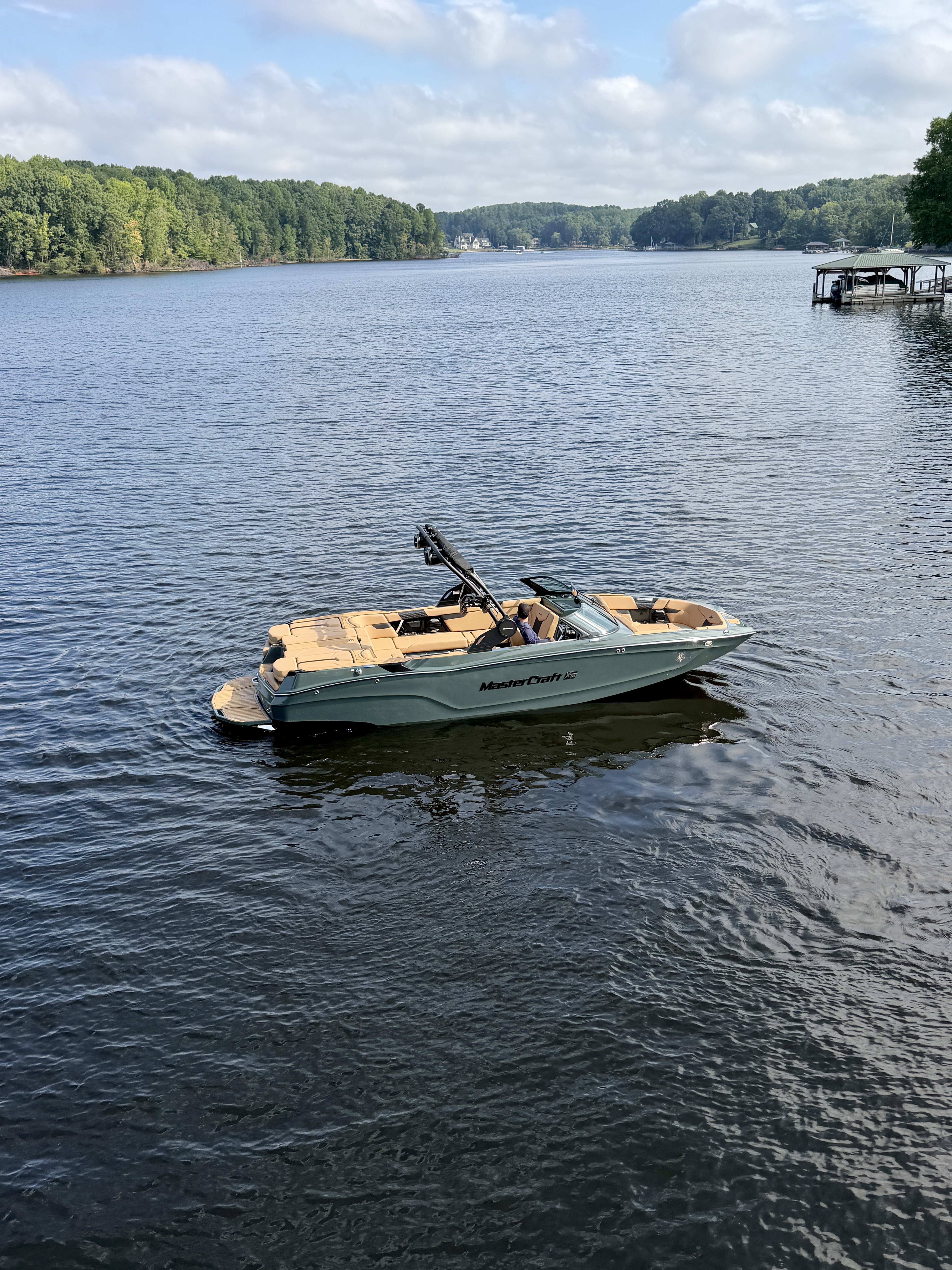 2027 MasterCraft XT24 Sport Boat