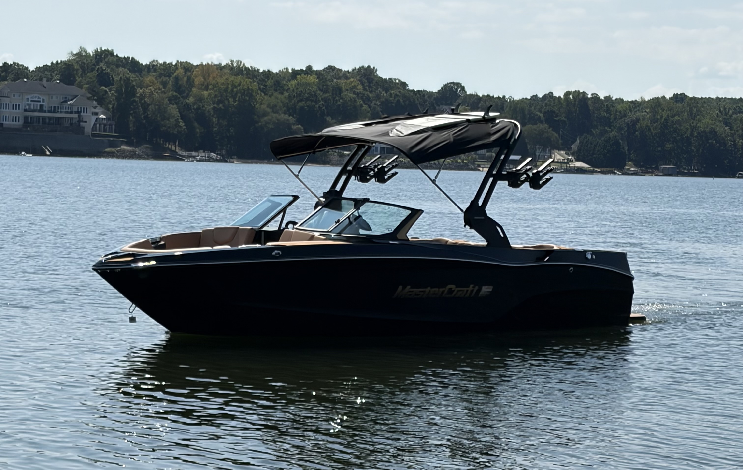 2026 MasterCraft XT23 Sport Boat