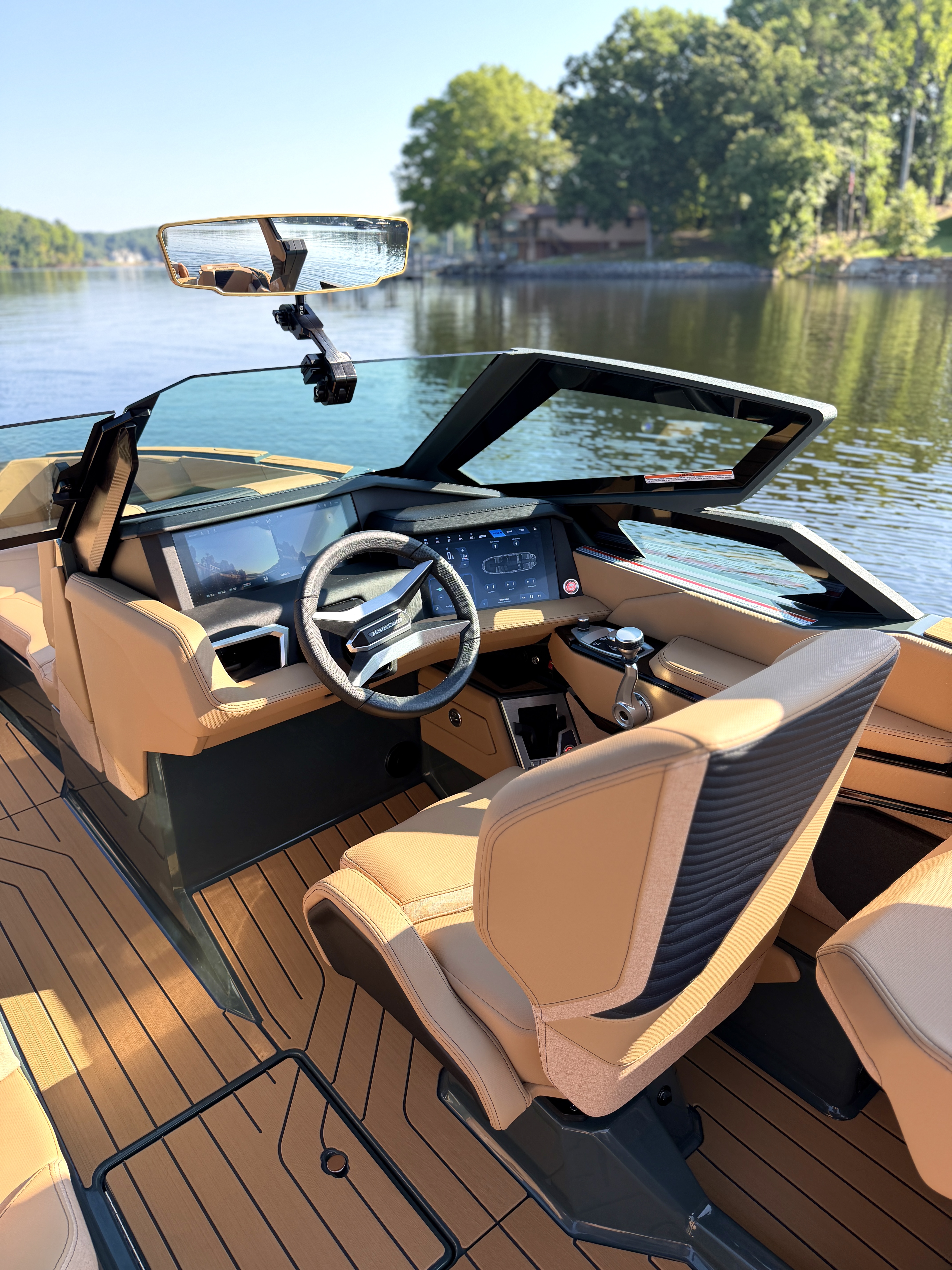 2027 MasterCraft X24 Sport Boat