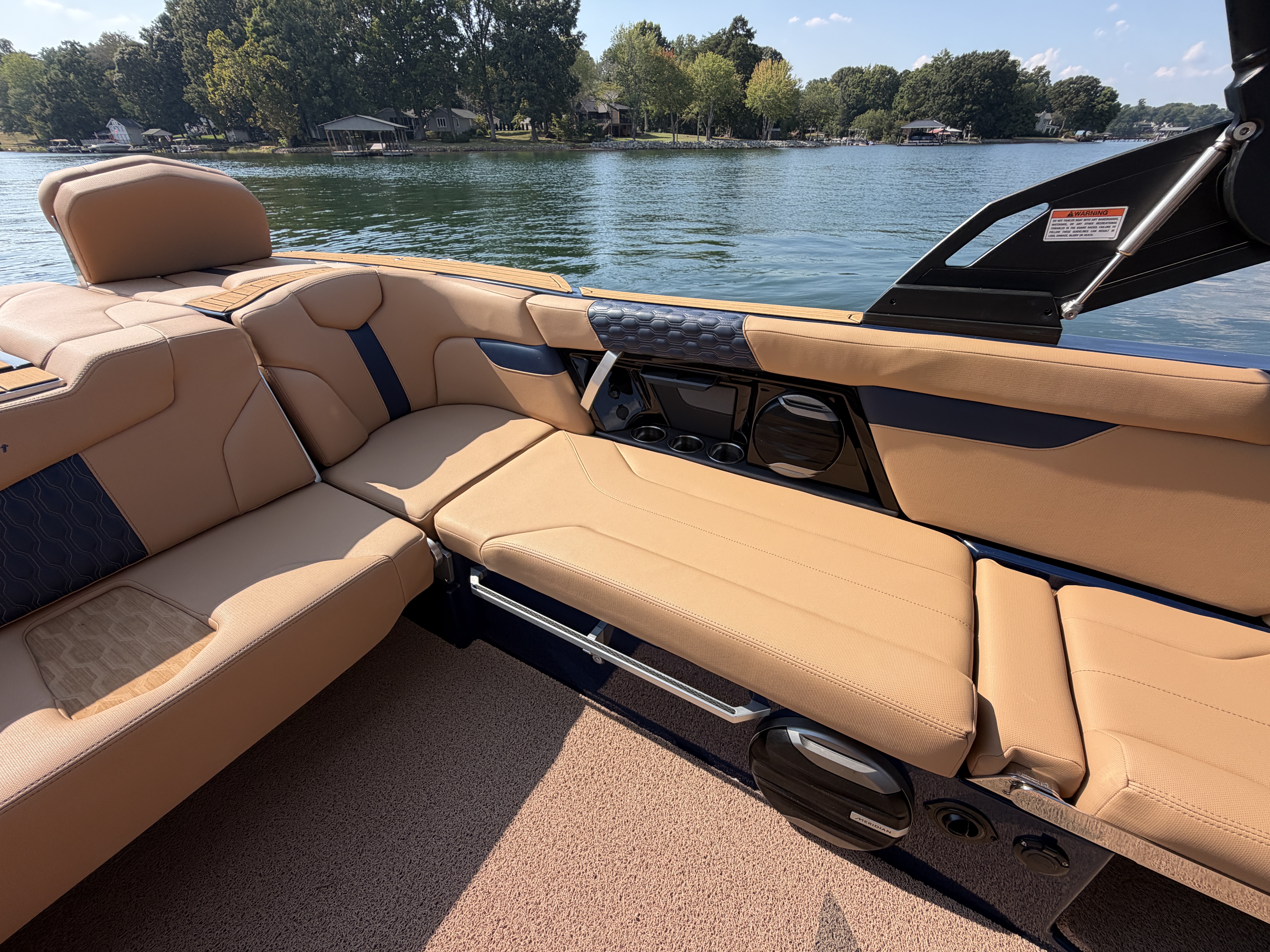 2026 MasterCraft XT24 Sport Boat