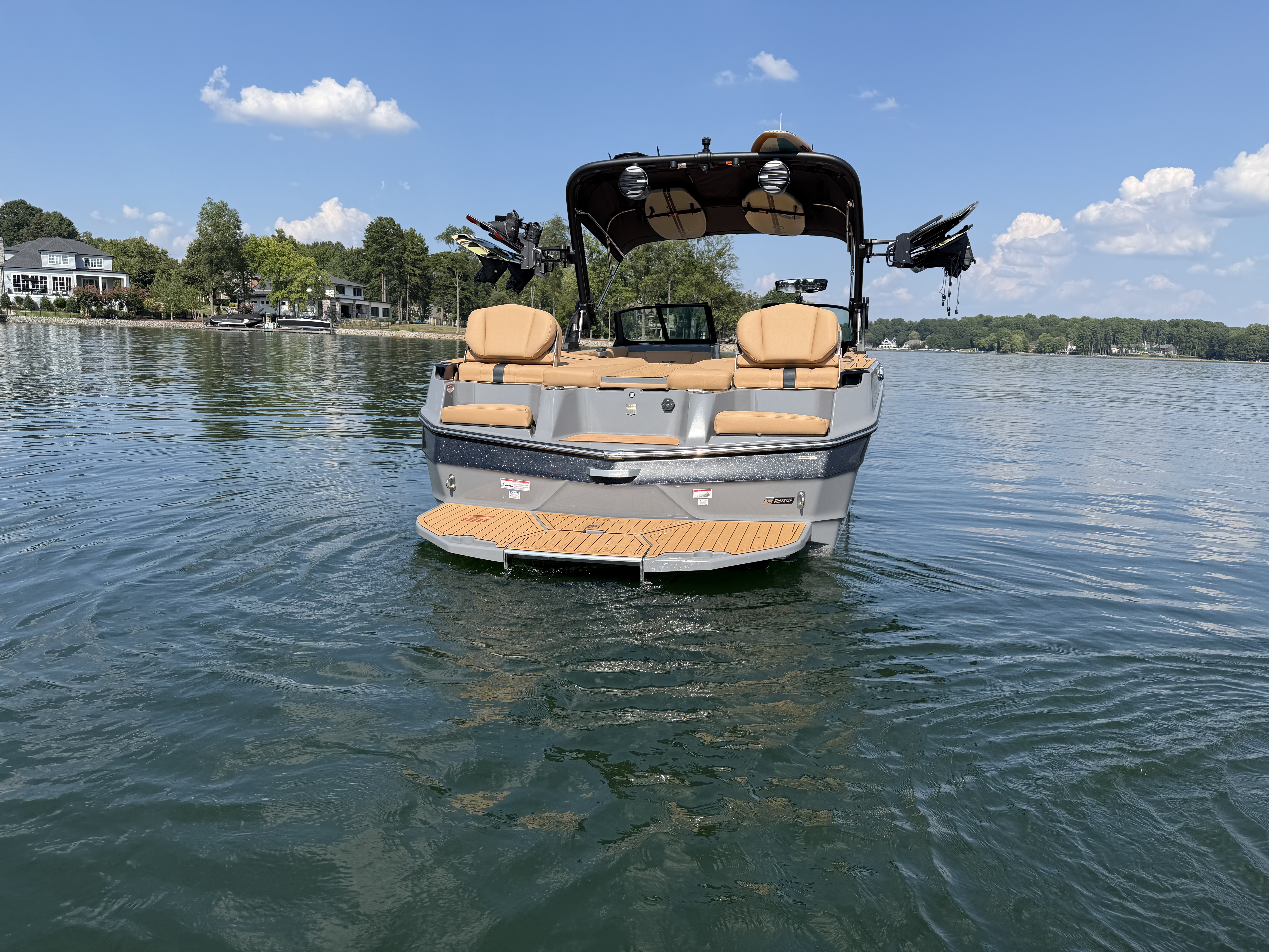 2026 MasterCraft XT24 Sport Boat