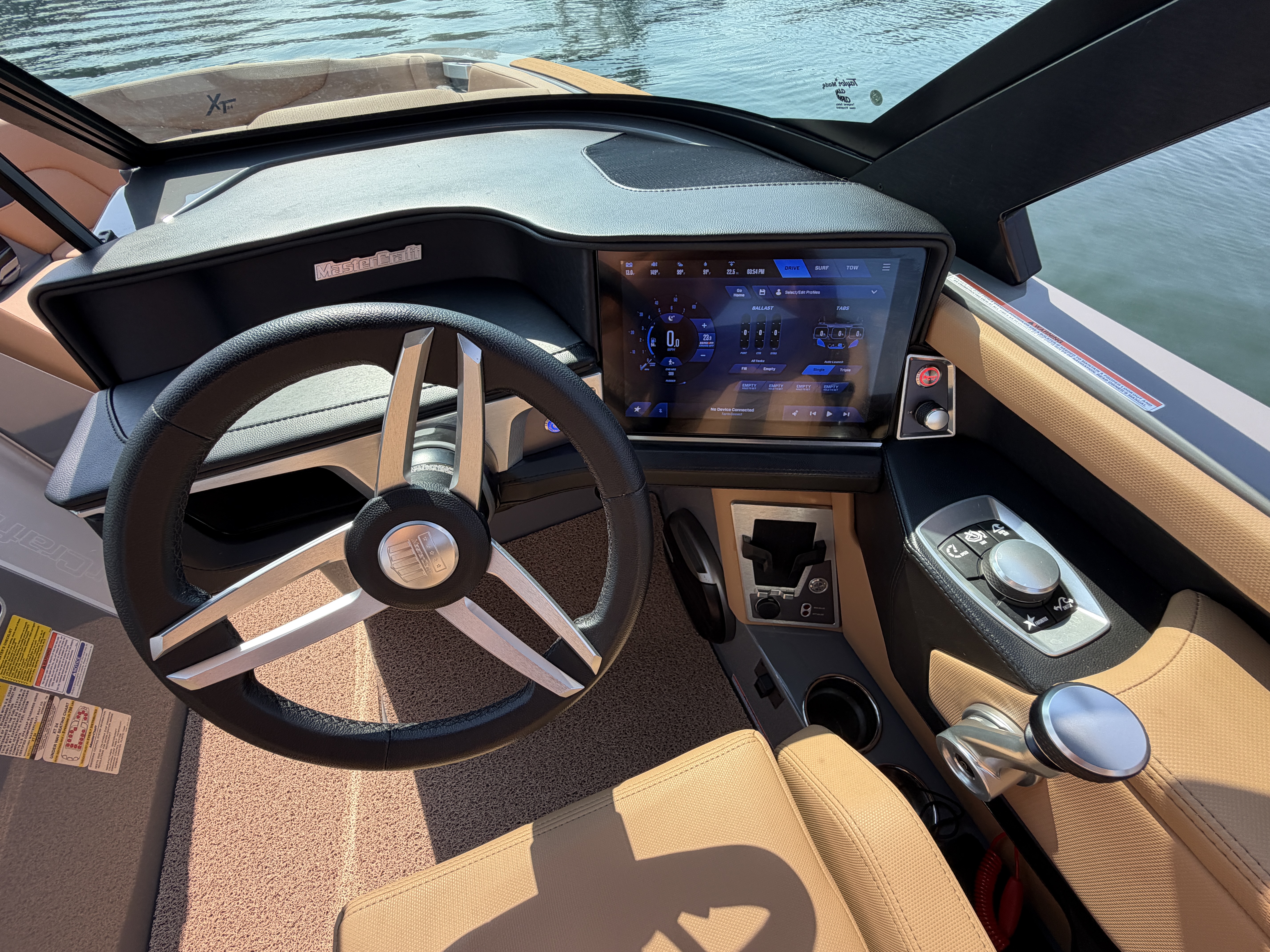 2026 MasterCraft XT24 Sport Boat