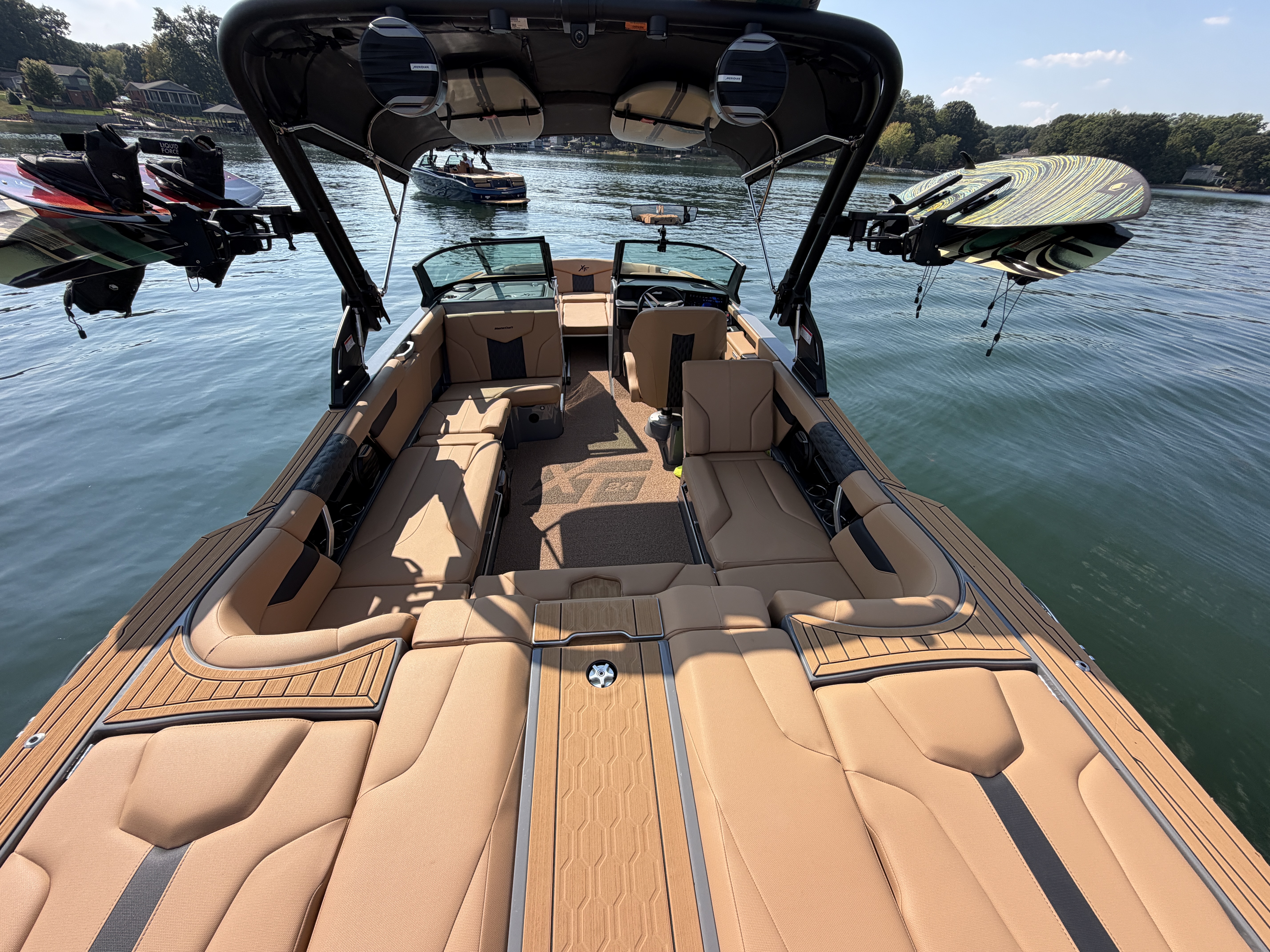 2026 MasterCraft XT24 Sport Boat