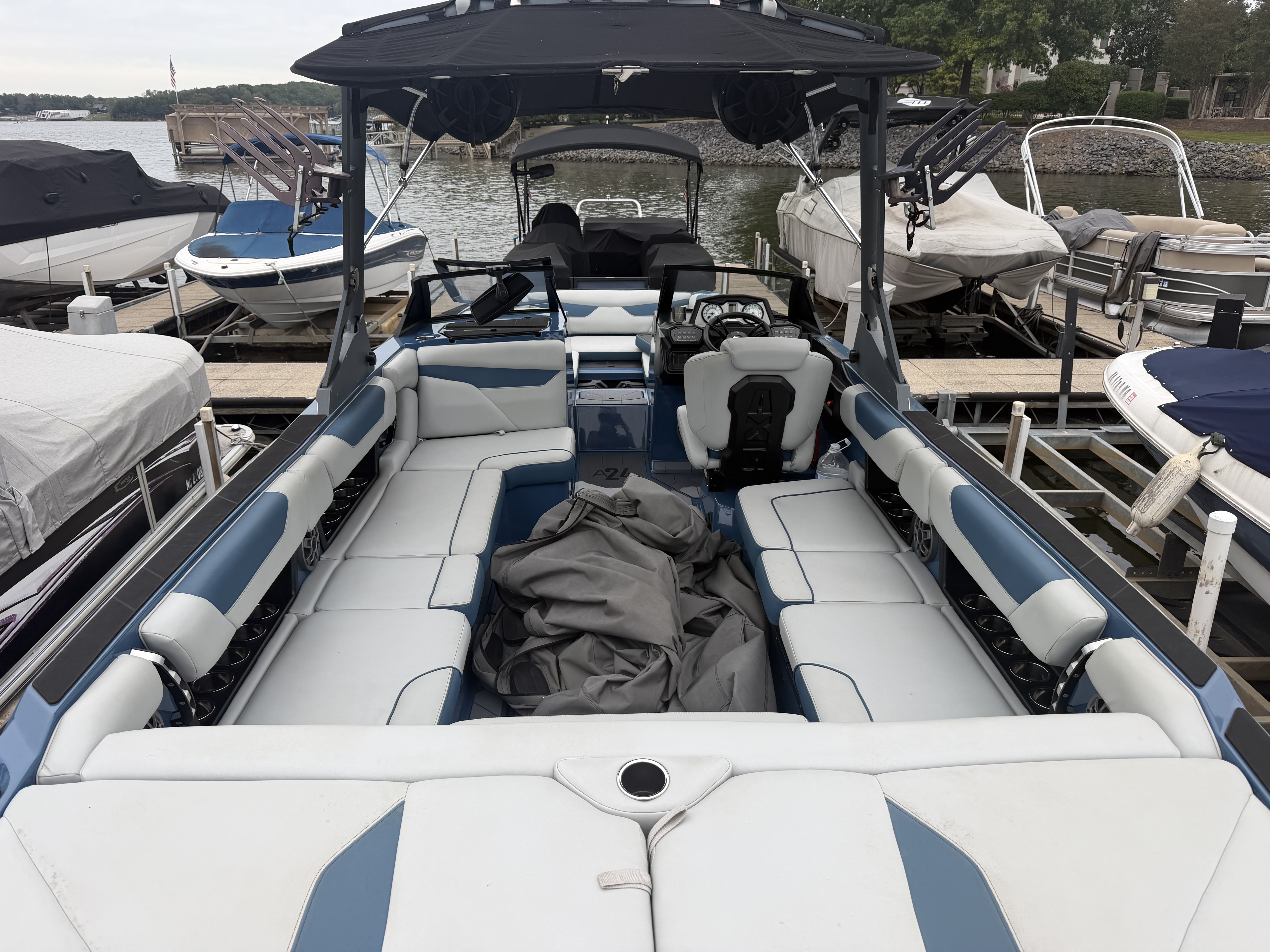 2021 AXIS A24 Sport Boat