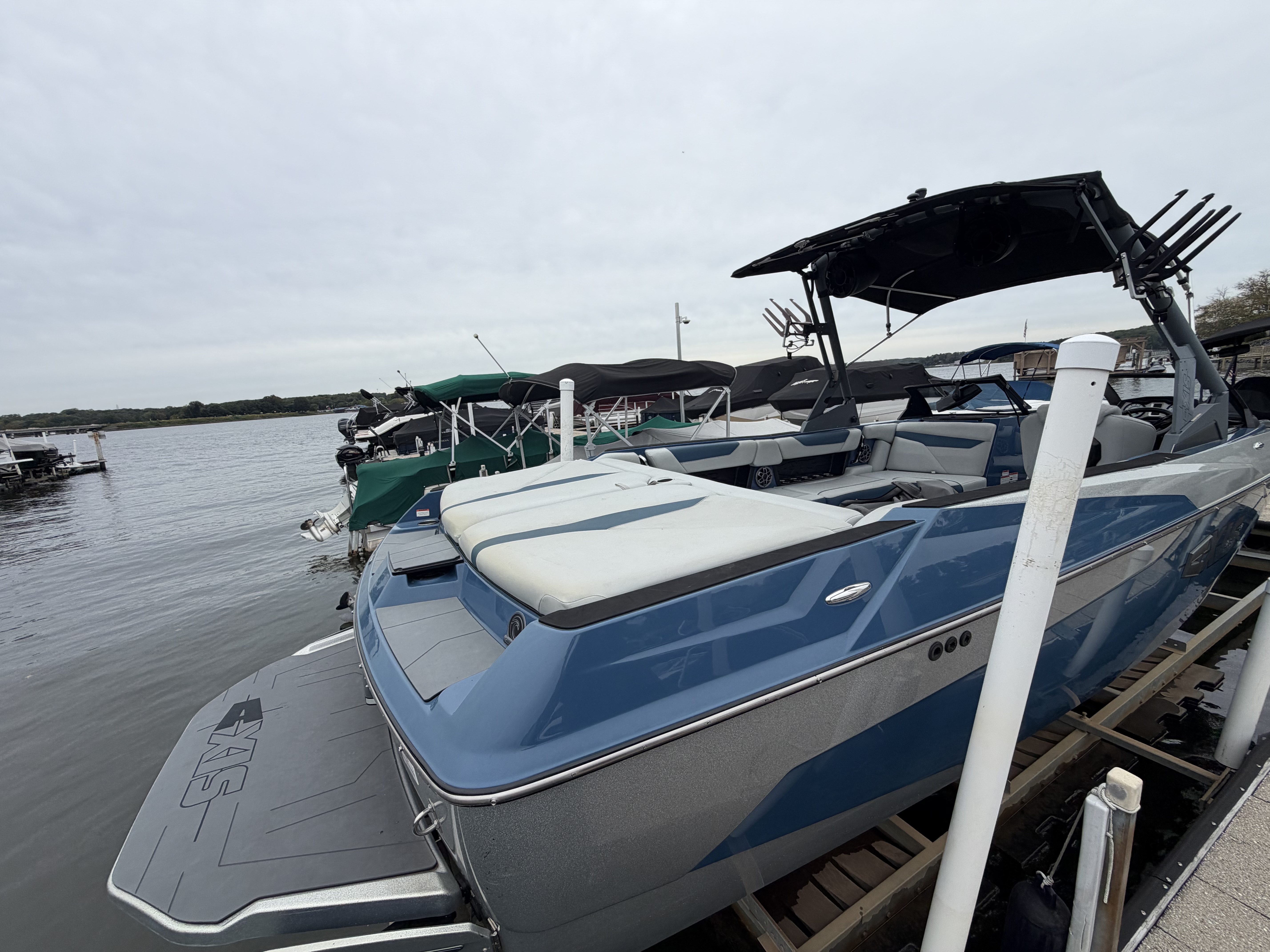 2021 AXIS A24 Sport Boat