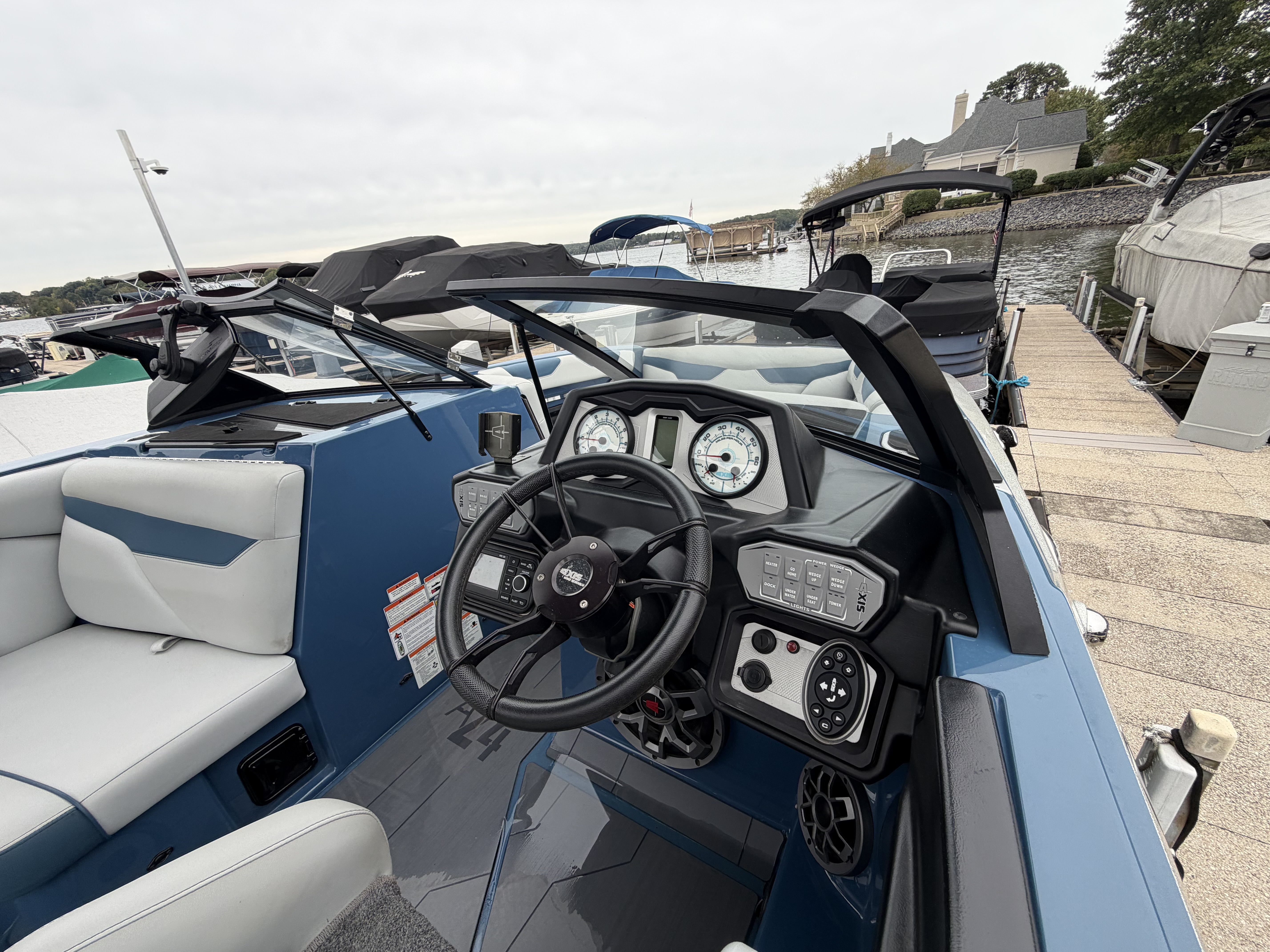 2021 AXIS A24 Sport Boat