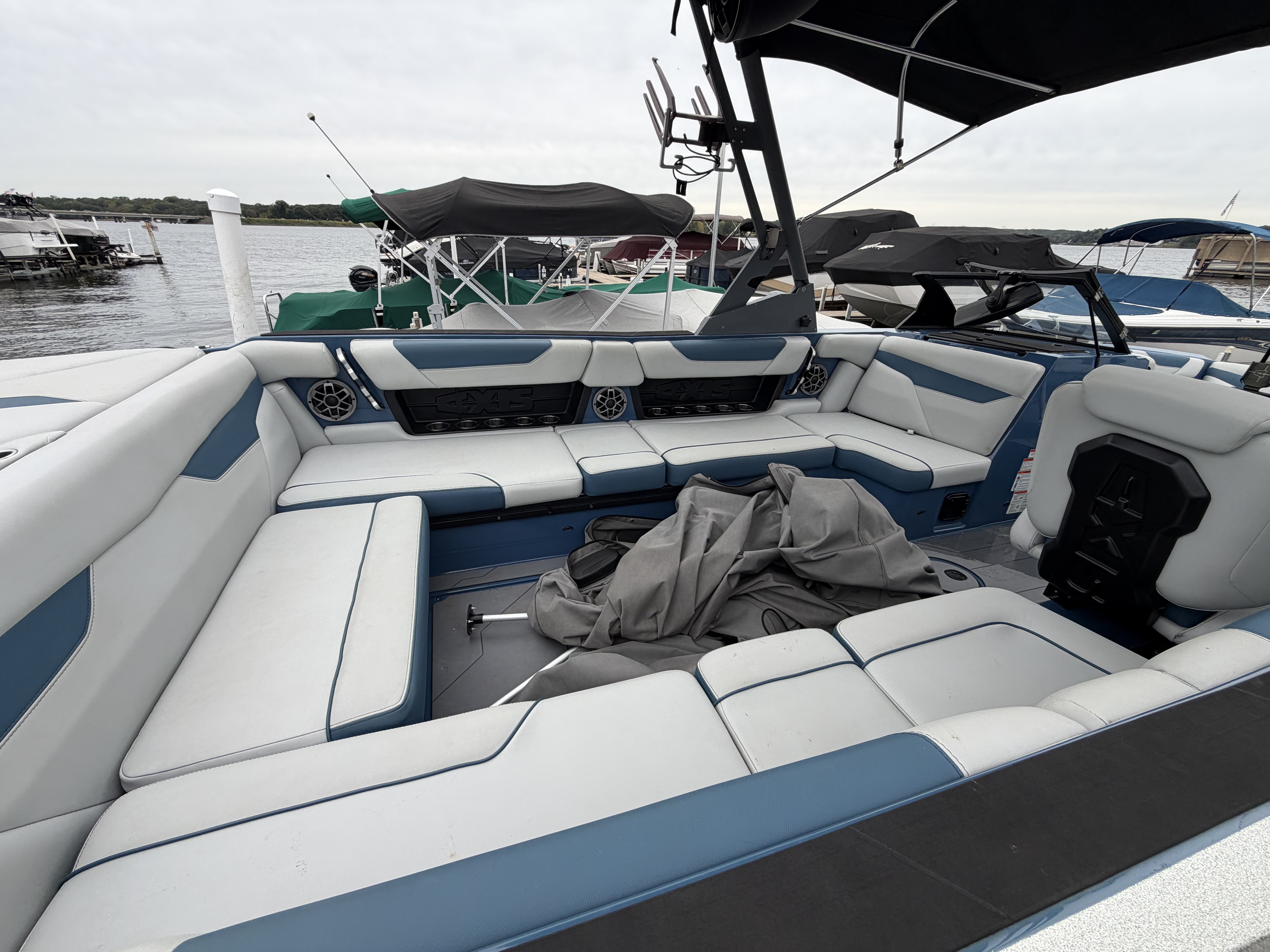 2021 AXIS A24 Sport Boat