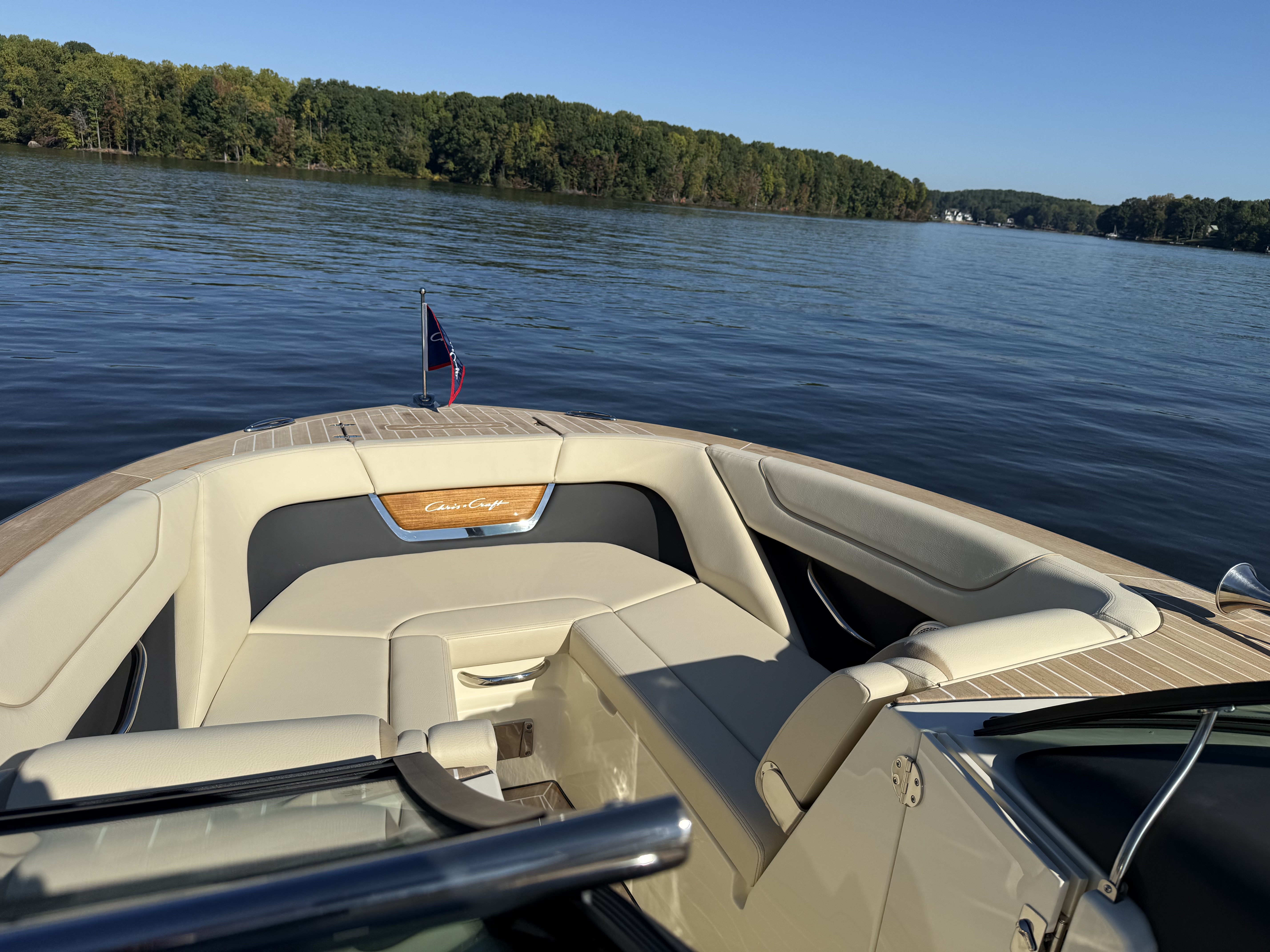 2027 Chris Craft Launch 27 LX Sport Boat