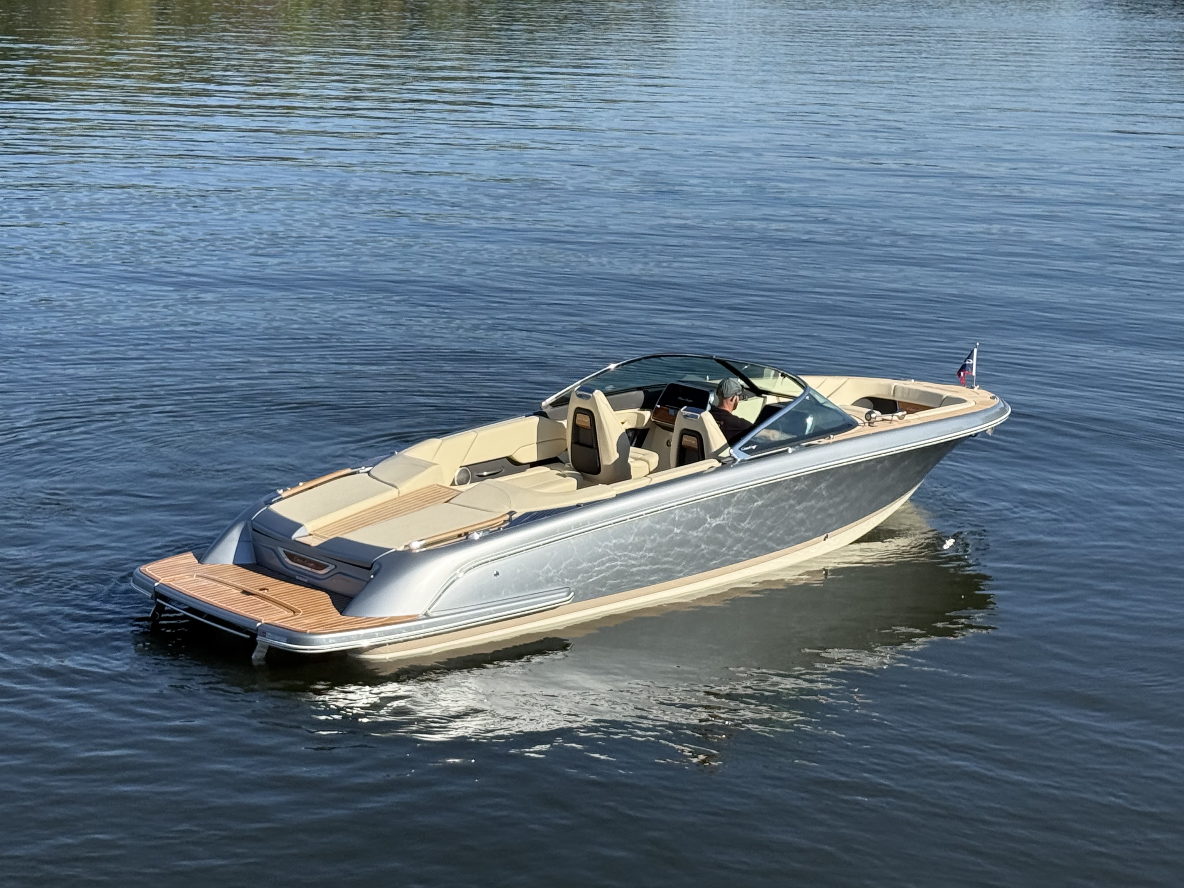2027 Chris Craft Launch 27 LX Sport Boat