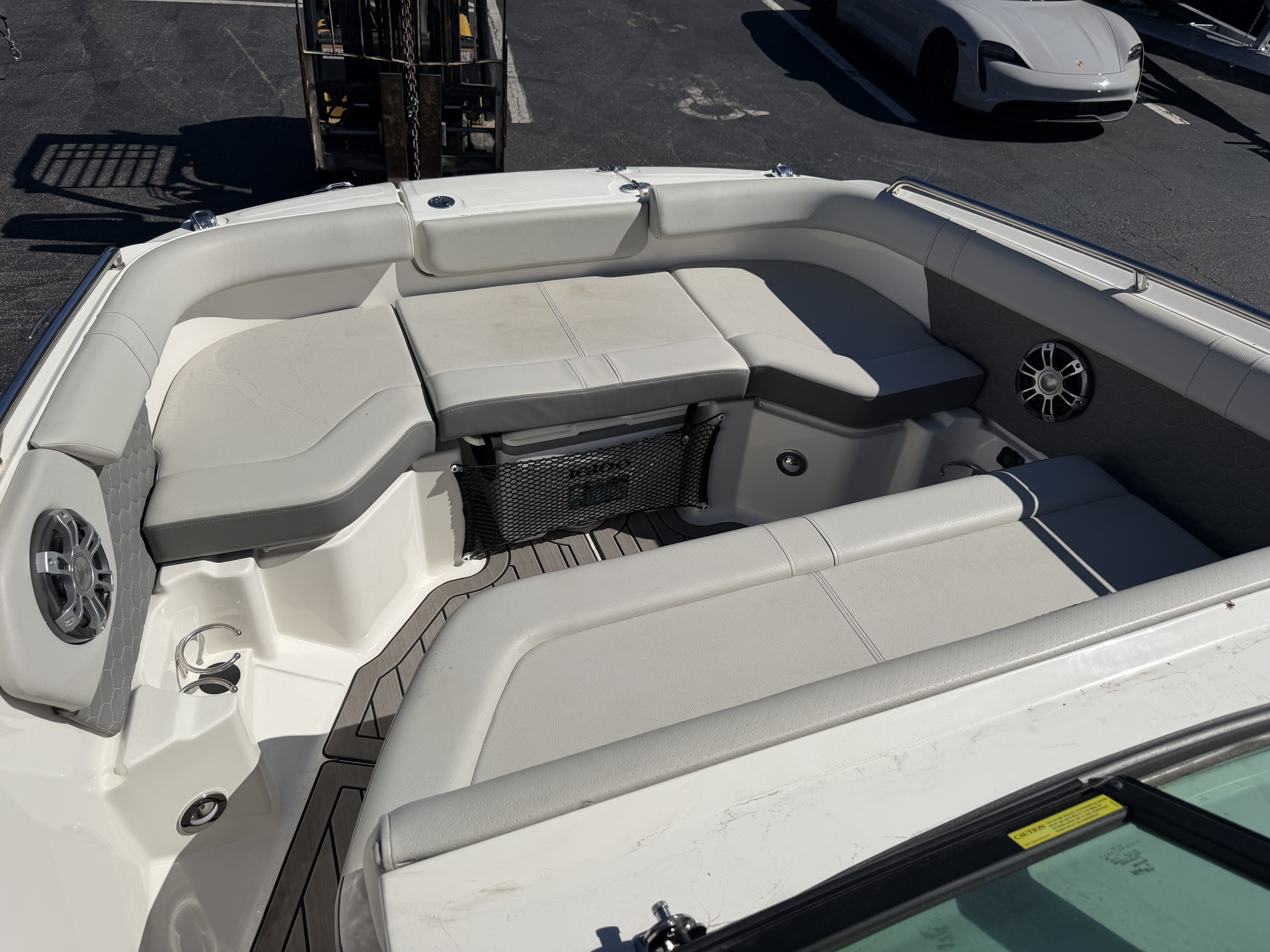 2023 Sea Ray 250 SD Sport Boat