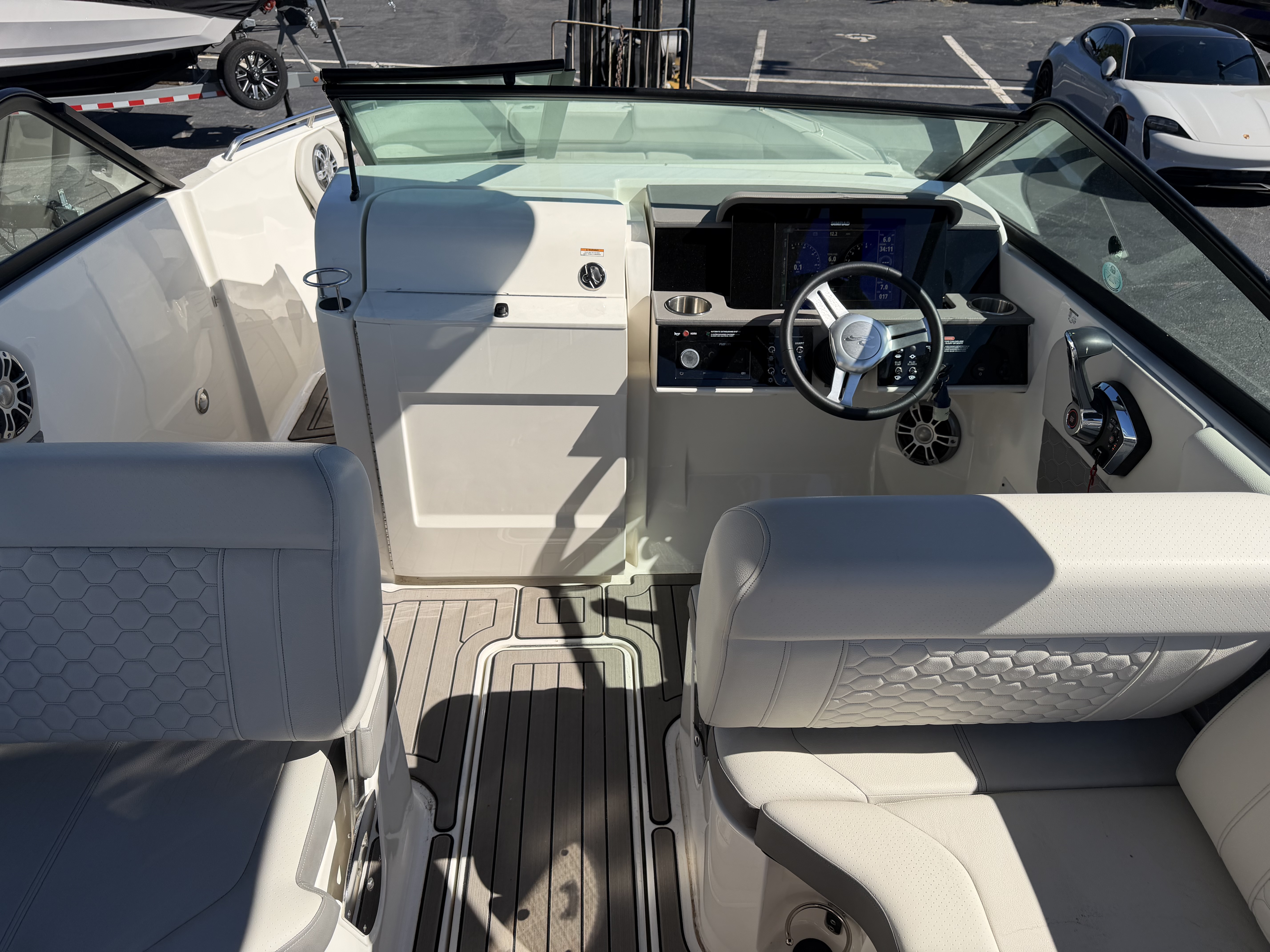 2023 Sea Ray 250 SD Sport Boat